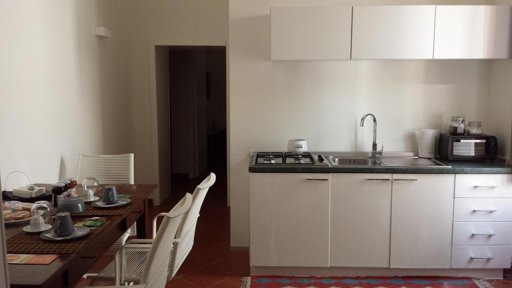 B&B Corte Dei Taralli เลชเช ภายนอก รูปภาพ