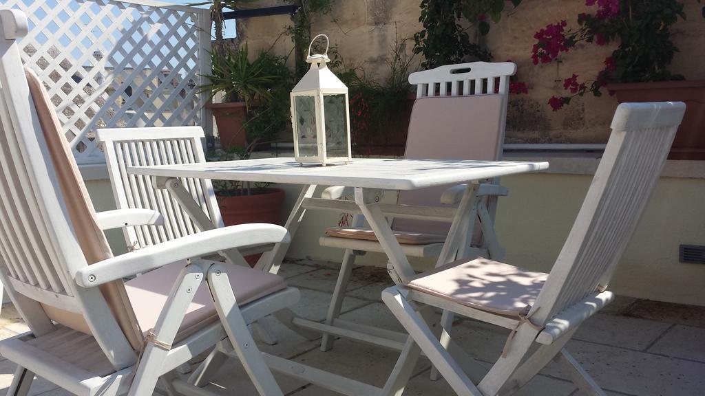 B&B Corte Dei Taralli เลชเช ภายนอก รูปภาพ