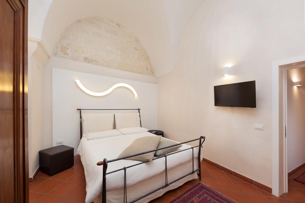 B&B Corte Dei Taralli เลชเช ห้อง รูปภาพ